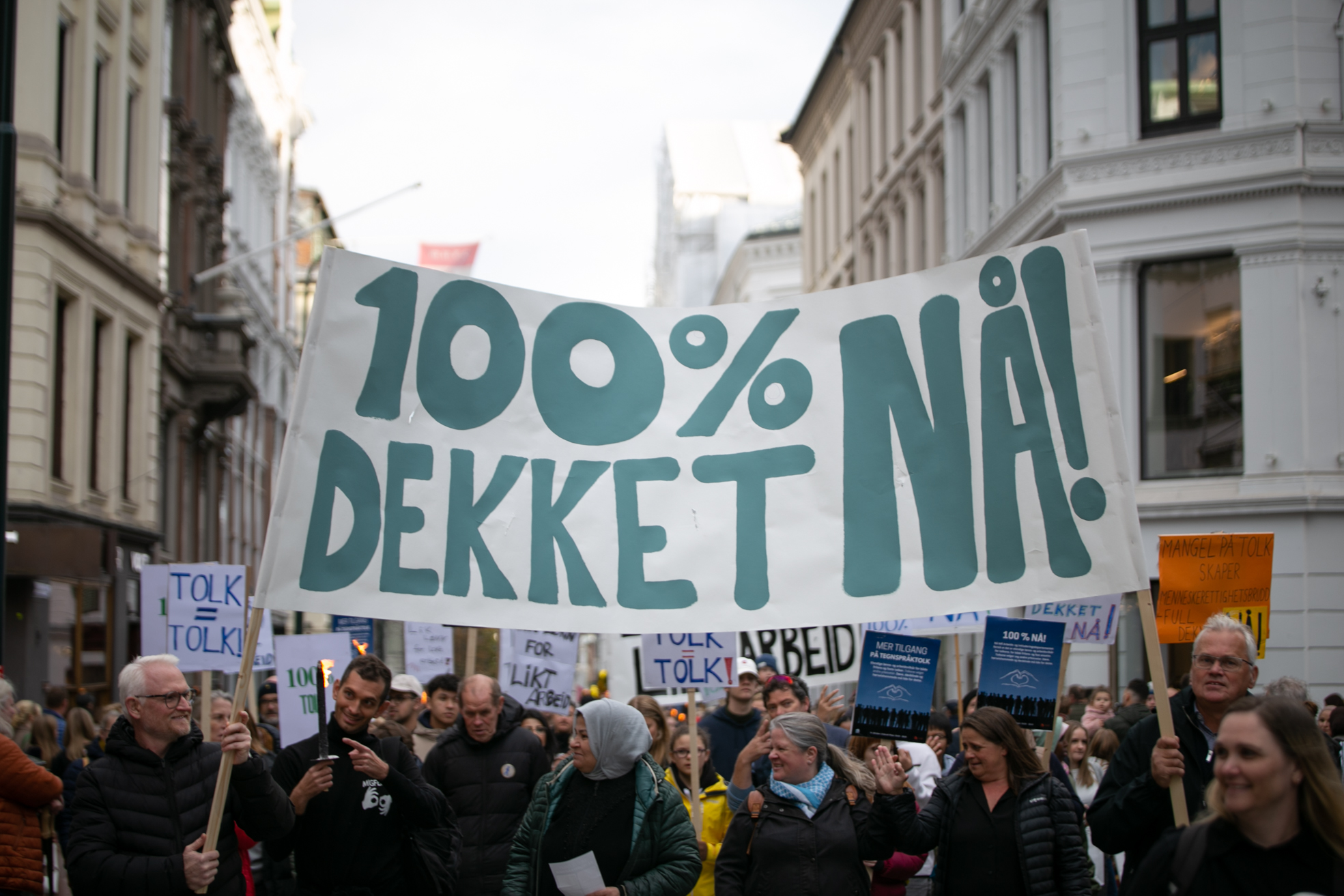 Demonstrasjon i Oslo. Vi krever 100 % tolkedekning NÅ!